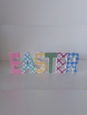 Easter Holiday Decor Piece Sign Polka Dot And Plaid Print